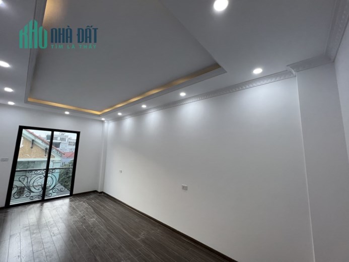Bán nhà Thạch Bàn cực đẹp, ô tô, TM, 60 m2, 6T, giá chỉ 7,7 tỷ.