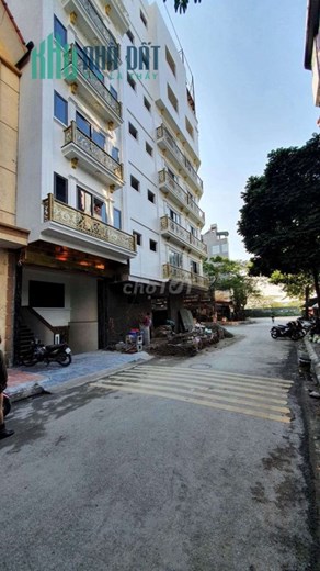 Bán nhà Liền Kề Tôn Đức Thắng -Đống Đa ,102m2 VỈA HẺ ,Ô TÔ TRÁNH,KINH DOANH,giá 27 tỷ