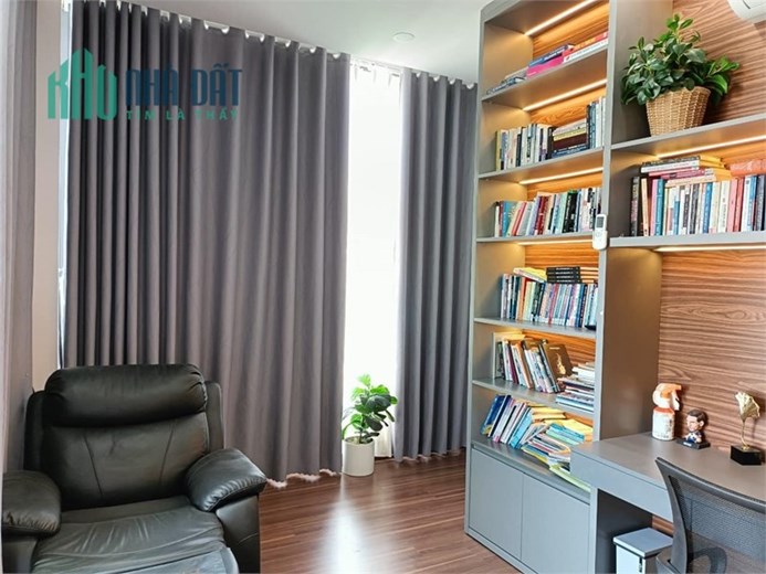 Cực Hiếm Bán Nhà HXH Hoàng Diệu 2, Linh Chiểu, Cách VinCom 200m, DT112M2, 4PN, Nhà Mới Giá chỉ 6,5