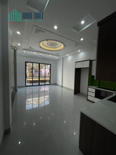 Nhà Đẹp ở luôn, Phố Hoàng Ngân 47m2 X 5t,tặng nội thất 5.85 tỷ.