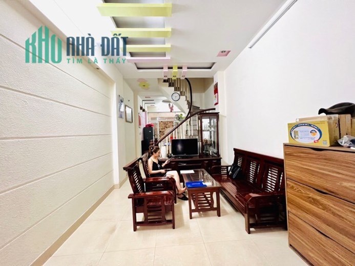 NHÀ ĐẸP 4 TẦNG BÙI XƯƠNG TRẠCH, NGÕ TO THOÁNG, DT 46M GIÁ 4.85 TỶ.