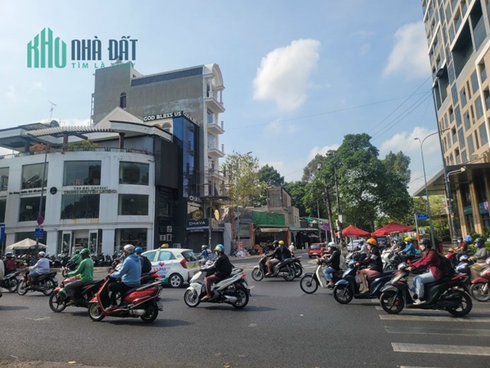 BÁN GÓC 2MT CỘNG HÒA, PHƯỜNG 1, 12X18, 6 TẦNG. GIÁ 94.5 TỶ TL