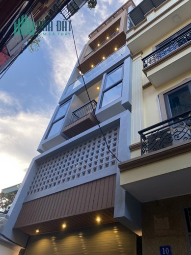 NHÀ ĐẸP 6 TẦNG, THANG MÁY XỊN SÒ PHỐ NGUYỄN VĂN CỪ