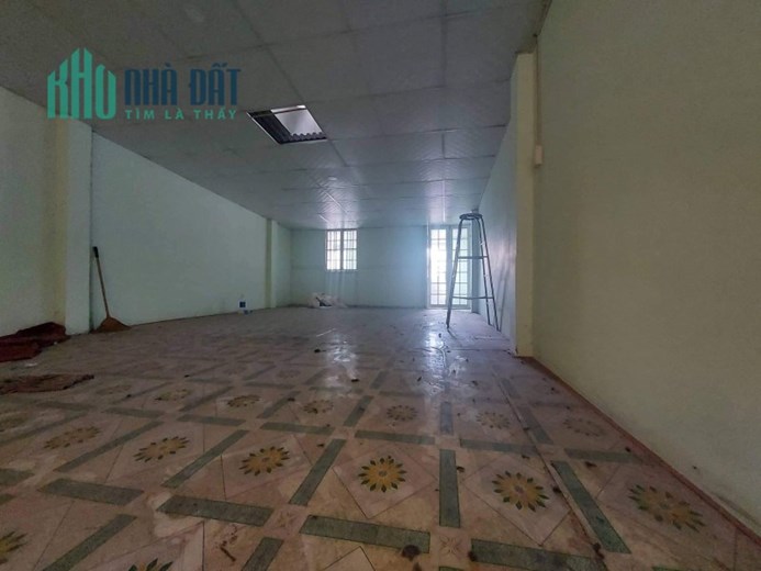 Bán nhà đường Nguyễn Văn Quá, Quận12, 62m2, giá 3 tỷ 5 TL.