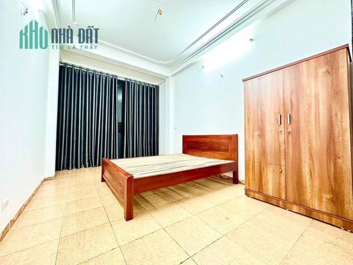 BÁN NHÀ MẶT PHỐ TRIỀU KHÚC  - DT 50M2. 4 TẦNG. MT 3.6. GIÁ 9.6 TỶ. - NHÀ MỚI ĐẸP - 2