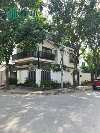 Bán căn biệt thự Sao Sáng, Lô góc: diện tích mặt tiền 11.7×22m( 245m2).