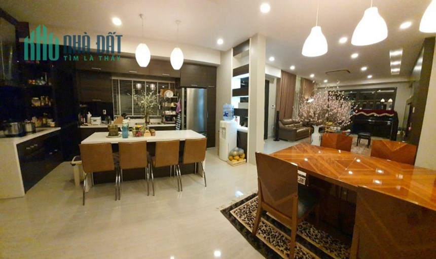 Bán căn biệt thự Sao Sáng, Lô góc: diện tích mặt tiền 11.7×22m( 245m2).
