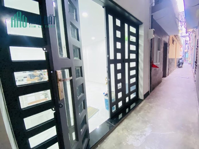 TRUNG TÂM TÂN BÌNH - HXH ĐỖ CỬA - GẦN MẶT TIỀN - 3 TẦNG BTCT ĐẦY ĐỦ CÔNG NĂNG - GIÁ CHỈ 3.7 TỶ