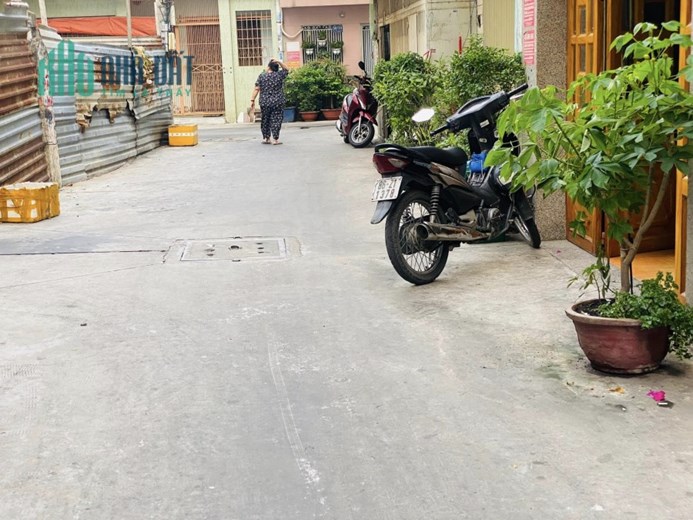 TRUNG TÂM TÂN BÌNH - HXH ĐỖ CỬA - GẦN MẶT TIỀN - 3 TẦNG BTCT ĐẦY ĐỦ CÔNG NĂNG - GIÁ CHỈ 3.7 TỶ