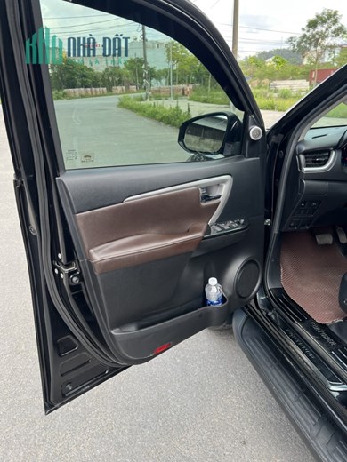 Cần bán xe Fortuner 2020 bản 1 cầu máy dầu số tự động  Phường Ngọc Sơn, Quận Kiến An, Hải Phòng