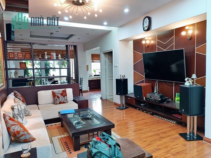 Bán căn hộ 94m2, 3pn, Thanh Xuân Buiding, 35 Lê Văn Thiêm. 0975118822