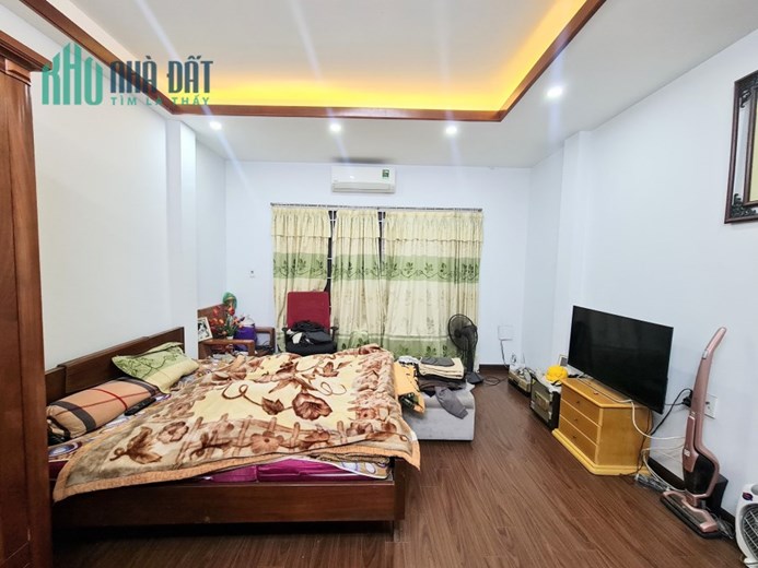 Bán nhà Hoà Bình 7 Minh Khai 36m2*6 Tầng giá 3.65 Tỷ