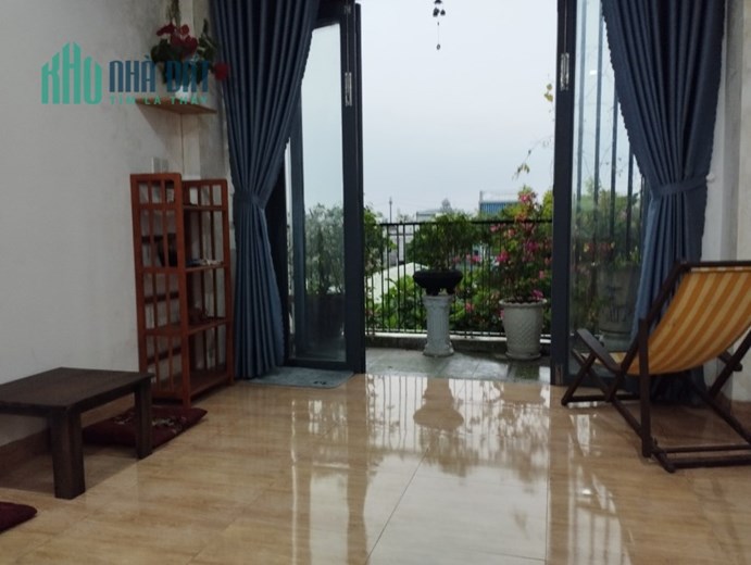 Chính Chủ Cần Bán Căn Nhà 3 Tầng đối diện công viên - Mặt Tiền Phước Tường 5 - TP Đà Nẵng