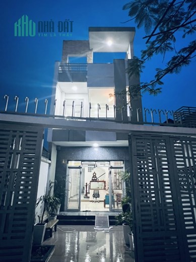 CẦN BÁN NHÀ SIÊU ĐẸP MẶT TIỀN ĐƯỜNG  Ở HUỲNH TẤN PHÁT – NHÀ BÈ – TP. HCM