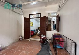 CẦN BÁN NHÀ MỸ ĐÌNH 50m2 mt 4.2 GIÁ 5.25 Tỷ NHÀ ĐẸP ,TẶNG NỘI THẤT,NGÕ THÔNG LH 0392569368