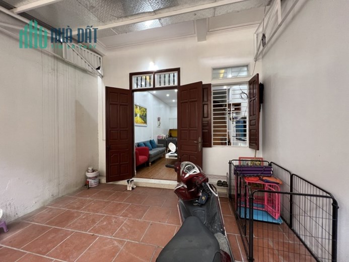 CẦN BÁN NHÀ MỸ ĐÌNH 50m2 mt 4.2 GIÁ 5.25 Tỷ NHÀ ĐẸP ,TẶNG NỘI THẤT,NGÕ THÔNG LH 0392569368