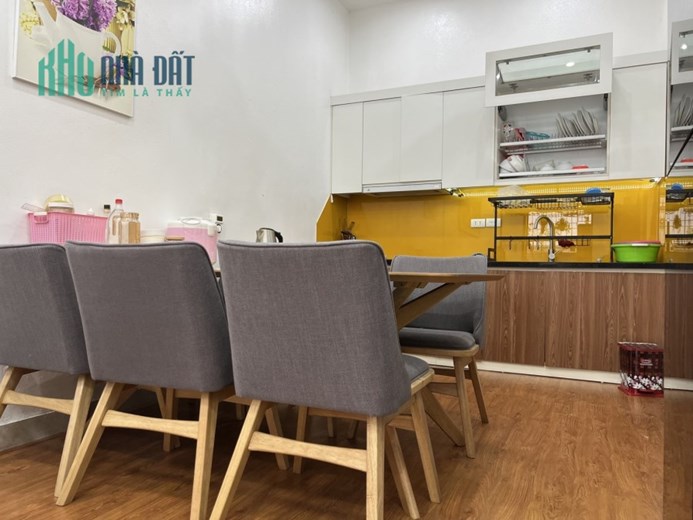 CẦN BÁN NHÀ MỸ ĐÌNH 50m2 mt 4.2 GIÁ 5.25 Tỷ NHÀ ĐẸP ,TẶNG NỘI THẤT,NGÕ THÔNG LH 0392569368
