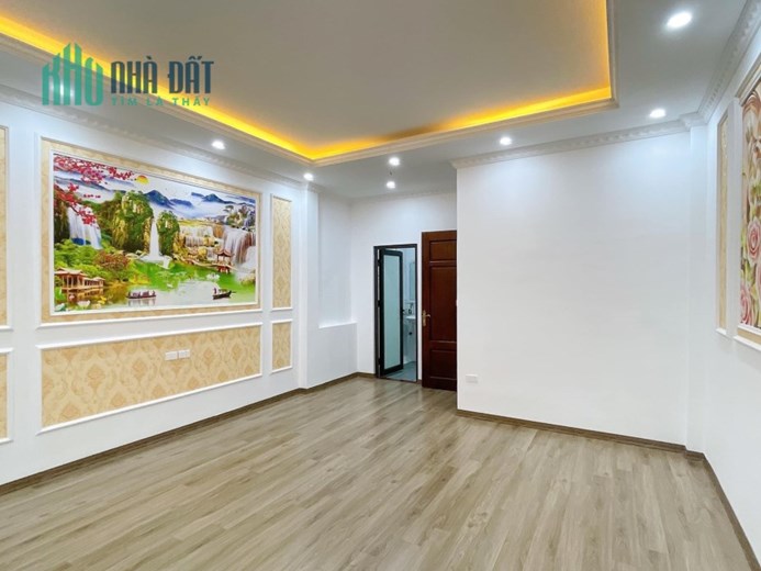 Siêu hiếm nhà Vạn Phúc, Hà Đông, 35m2, 5 tầng, sát phố ở ngay giá 4.9 tỷ