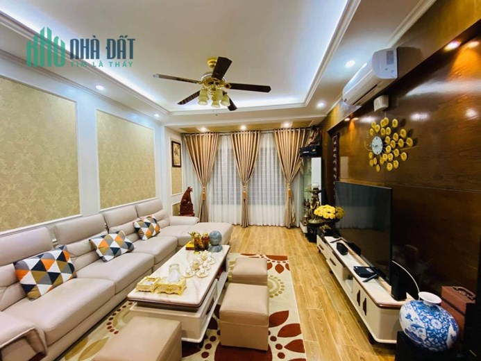 Bán nhà phố Hoàng Văn Thái, Thanh Xuân 47m, 4 tầng, mt 4m. Giá: 7.5 tỷ