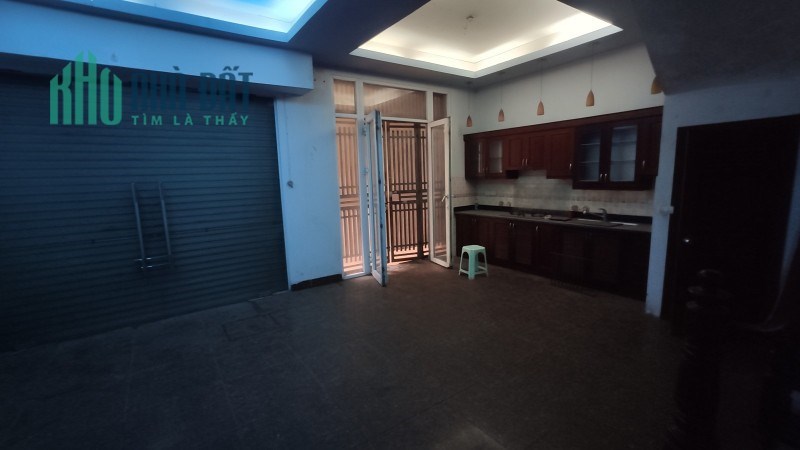 Bán nhà Doãn Kế Thiện, Cầu Giấy. 124m2x4; MT9.6m; giá 32 tỷ. Phương