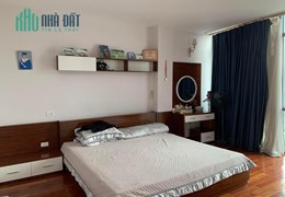 Bán nhà phân lô, ô tô Tôn Đức Thắng, hàng hiếm, kinh doanh đỉnh, cực gần phố, ở tĩnh, chỉ 12 tỷ
