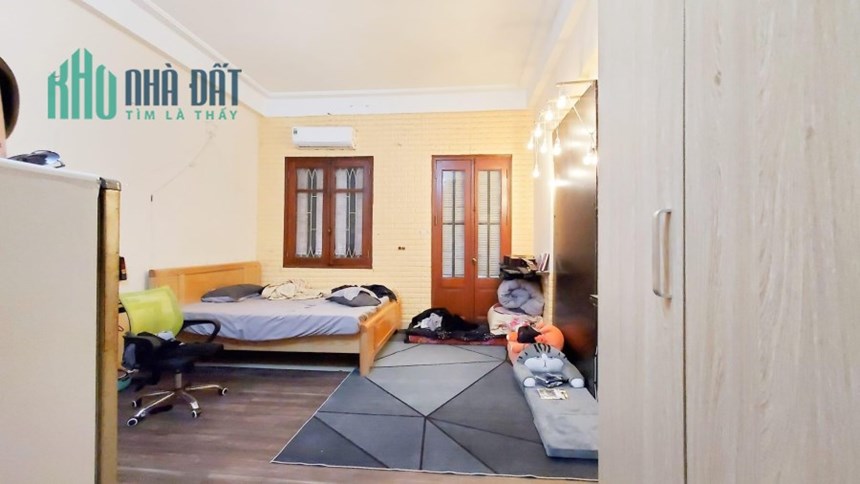 Bán nhà phân lô, ô tô Tôn Đức Thắng, hàng hiếm, kinh doanh đỉnh, cực gần phố, ở tĩnh, chỉ 12 tỷ