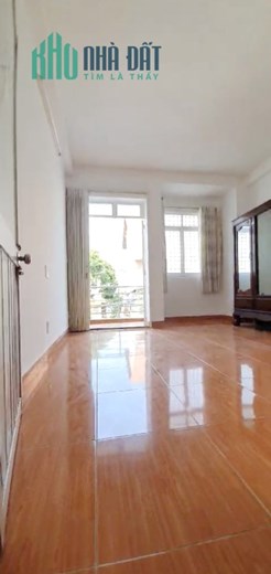 Cho thuê nhà 3 tầng Mặt tiền NB Bùi Minh Trực P6 Q8 15tr/Tháng