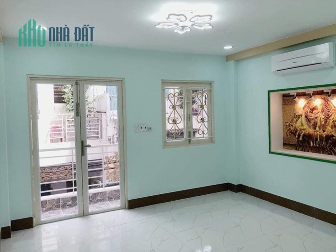 NHÀ ĐINH TIÊN HOÀNG - BÌNH THẠNH - HẺM XE HƠI - KẾ QUẬN 1 - KHU ẨM THỰC PHAN XÍCH LONG - 3 TẦNG