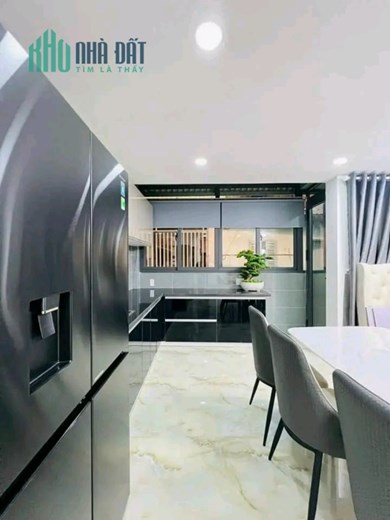 Nhà HXH thông, 46m2, hẻm an ninh yên tĩnh.