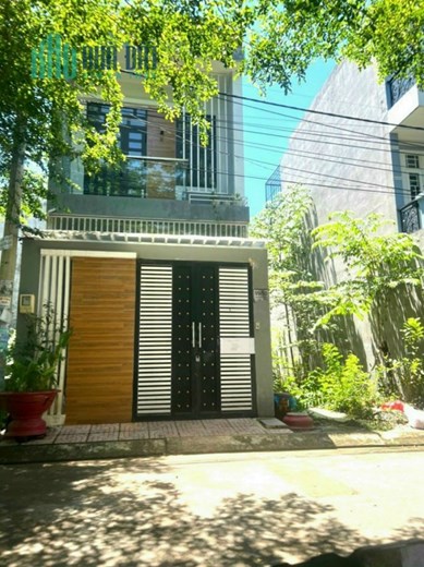 Cần bán nhà Giáp với khu đô thị đông tăng Long, P. Trường Thạnh, TP. Thủ Đức. Nhà 2 tầng, diện tích