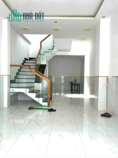 Cần bán nhà Giáp với khu đô thị đông tăng Long, P. Trường Thạnh, TP. Thủ Đức. Nhà 2 tầng, diện tích