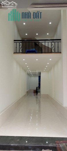 Cho Thuê Tầng 1 Nhà Mặt Phố 126 Xã Đàn, Quận Đống Đa, Hà Nội