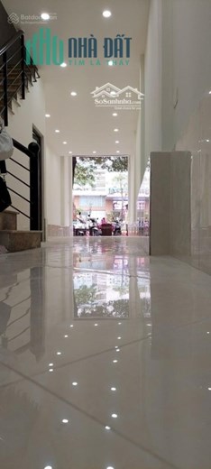 Cho Thuê Tầng 1 Nhà Mặt Phố 126 Xã Đàn, Quận Đống Đa, Hà Nội