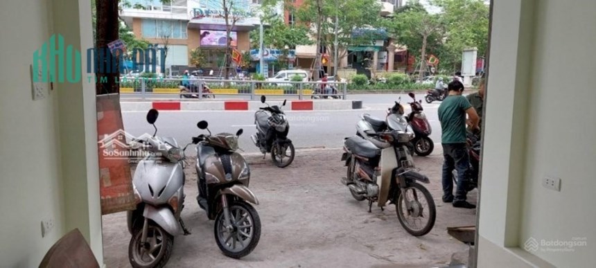 Cho Thuê Tầng 1 Nhà Mặt Phố 126 Xã Đàn, Quận Đống Đa, Hà Nội