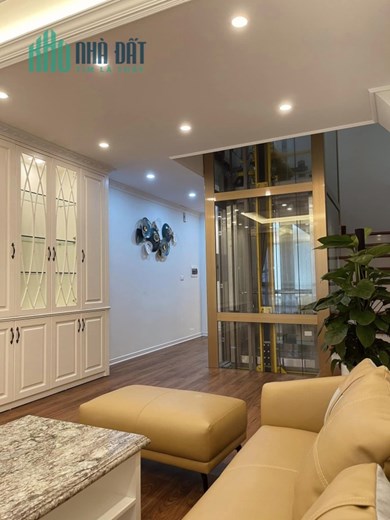 Bán nhà 7 tầng ga ra ô tô phố Nguyễn Văn Huyên Cầu Giấy nhỉnh 13 tỷ.