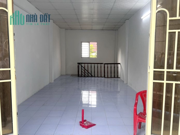 Nhà 2 tầng nở hậu gần MT đường Dương Bá Trạc P2Q8. Giá 3,8 tỷ TL