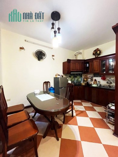 Nhà mặt ngõ Hoà bình Minh Khai 51m2*5 Tầng giá 5.5 Tỷ
