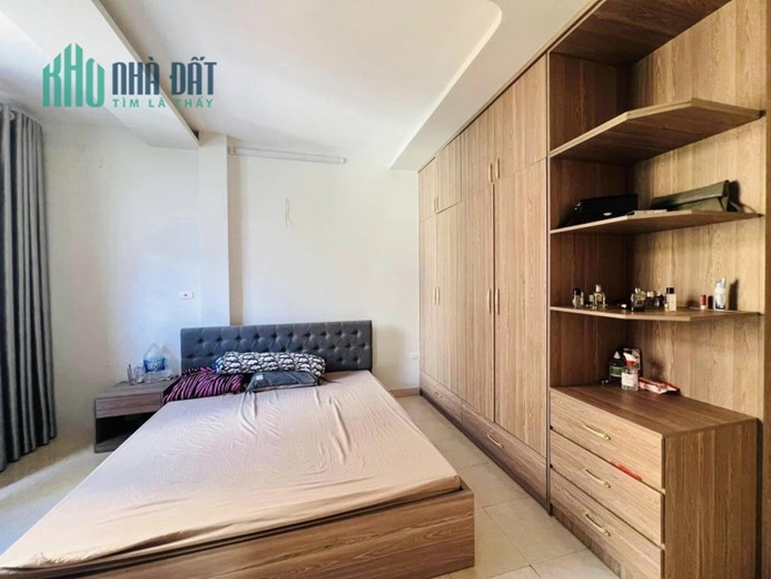 BÁN NHÀ ĐẠI LA -TRẦN ĐẠI NGHĨA, ÔTÔ ĐỖ GẦN, CÁCH ĐƯỜNG 50m, CCMN 8 PHÒNG, DT 76m x 5 TẦNG GIÁ CHỈ 7