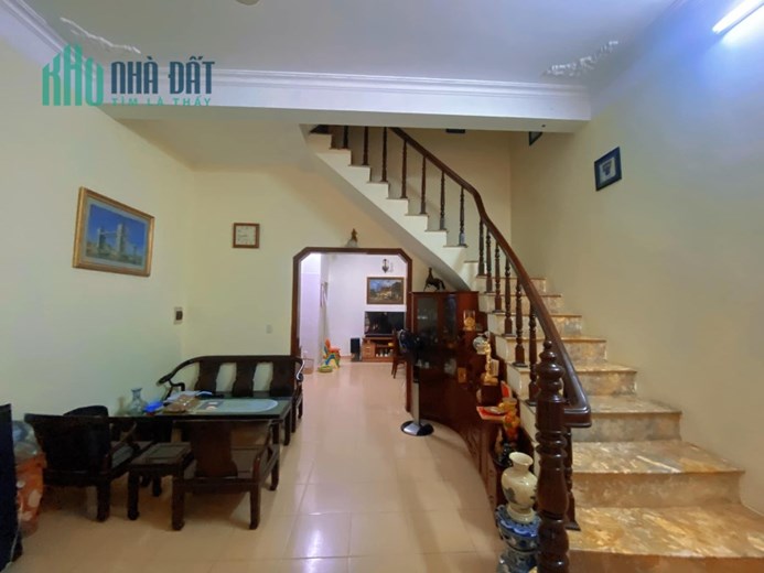 💥 Rẻ nhất Trung Kính Đôi, Ô tô tránh, Sát phố, 42m2 5T MT 4m, Chỉ 11.9 Tỷ 💥