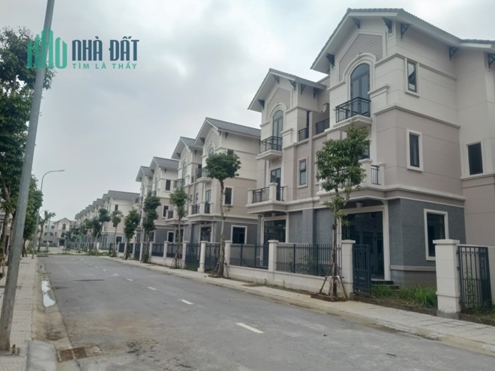 Bán căn biệt thự Centa Vsip 135m2 giá chỉ 6 tỷ xxx