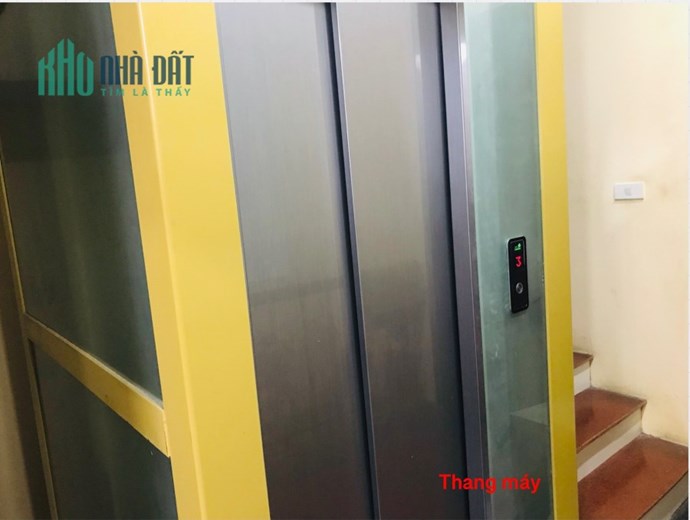 Cho thuê nhà 81m2 x 5 tầng, La Thành MT 6m oto vào