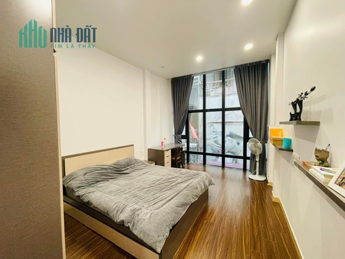 Bán nhà ngõ 91 Nguyễn Chí Thanh, Đống Đa, 40m2, 5 tầng, ô tô tránh, kinh doanh, giá 9.9 tỷ
