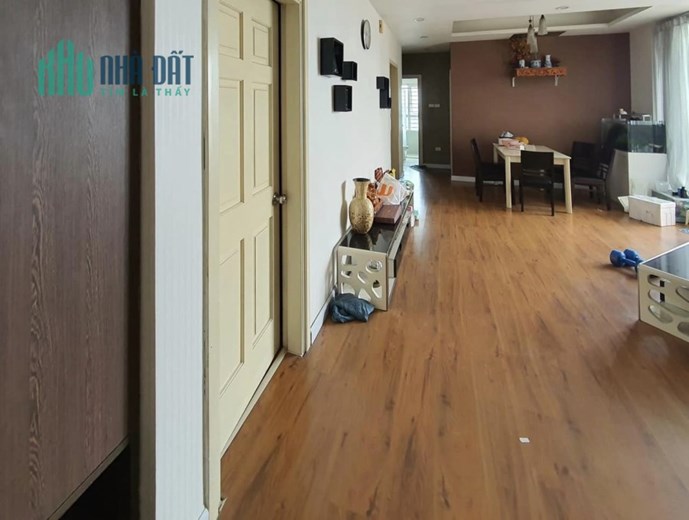 Cần bán gấp căn hộ CC 173 Xuân Thủy, Cầu Giấy, DT 100m2, 3 ngủ, Giá 3.95 tỷ