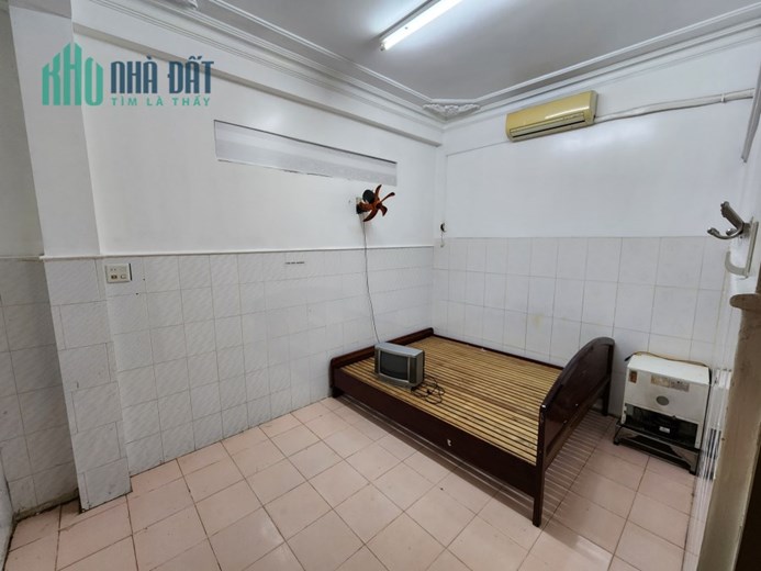 CHO THUÊ NHÀ NGUYÊN CĂN VỊ TRÍ MẶT TIỀN ĐƯỜNG KINH DOANH. Diện tích: 100 m2