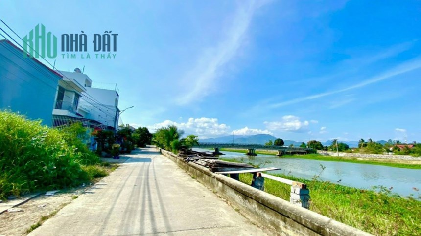 Hạ giá gấp lô TĐC view Sông Thủy Tú, Vĩnh Thái, Nha Trang chỉ 2 tỷ 300tr sổ hồng trao tay, xây dựng