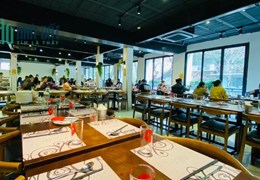 BÁN NHÀ MẶT PHỐ CỔ TÔNG ĐẢN DIỆN TÍCH 750M2, MẶT TIỀN 21M, CẠNH HỒ GƯƠM, GIÁ 450 TỶ