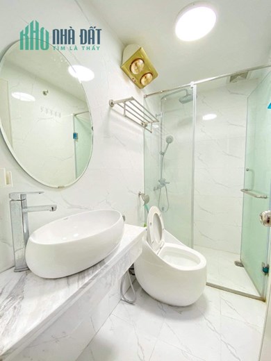 ĐỘC LẠ HÀ NỘI – NHÀ ĐẸP TRẦN BÌNH 50M x 6T, THANG MÁY, Ô TÔ 6.7 TỶ
-	Vị trí vàng Cầu Giấy, giáp Mỹ