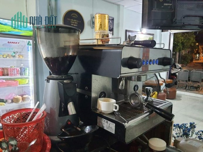 Cần sang lại quán cf đang kd do ko ng quản lý
