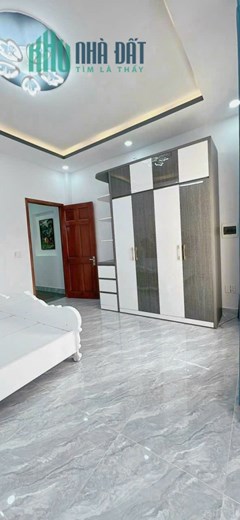 SIÊU PHẨM NHÀ ĐẸP GIÁ RẺ NHẤT HIỆN NAY - NHÀ TRỐNG Ở NGAY - TẶNG KÈM NỘI THẤT  CAO CẤP - GIÁ CHỈ