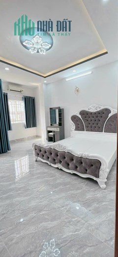 SIÊU PHẨM NHÀ ĐẸP GIÁ RẺ NHẤT HIỆN NAY - NHÀ TRỐNG Ở NGAY - TẶNG KÈM NỘI THẤT  CAO CẤP - GIÁ CHỈ